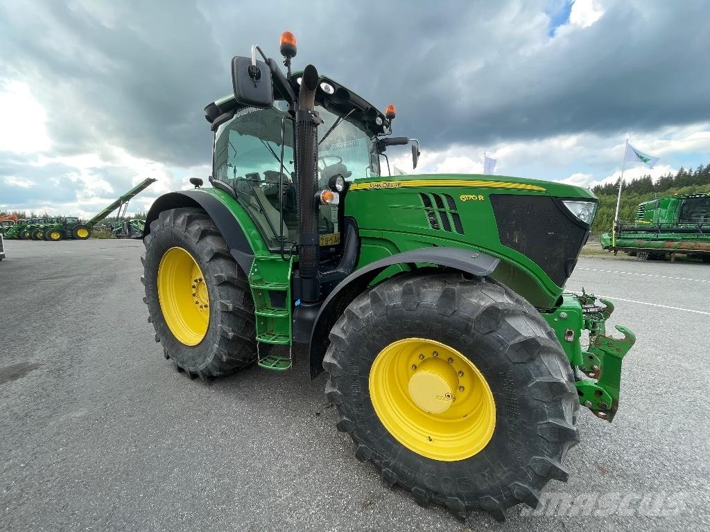 John Deere 6170 R Traktorit