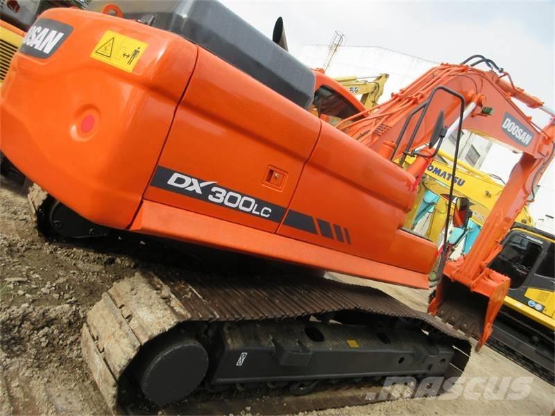 Doosan DX 300 Telakaivukoneet