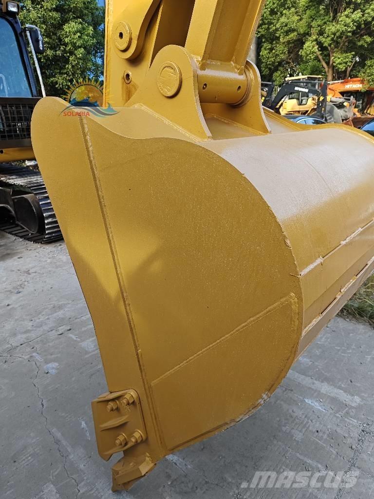 CAT 320D2L Telakaivukoneet