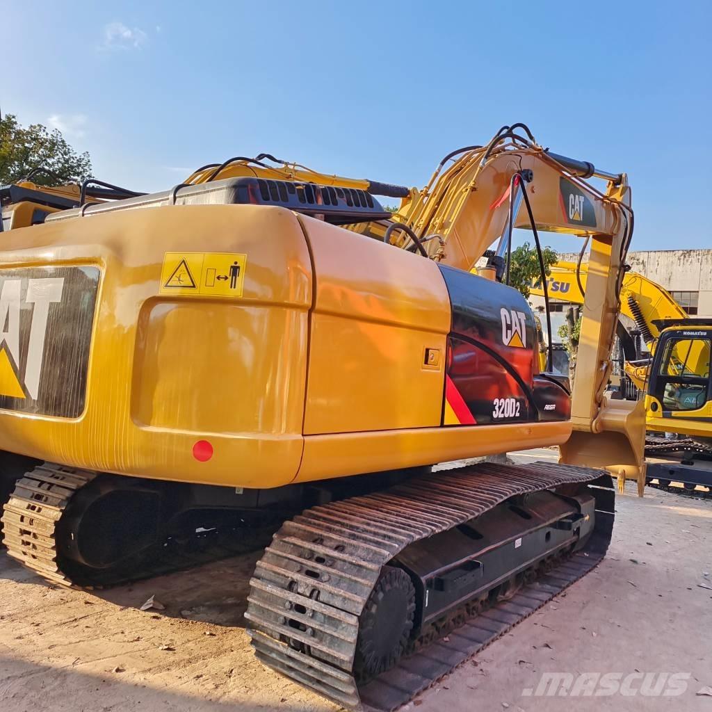 CAT 320 D Telakaivukoneet