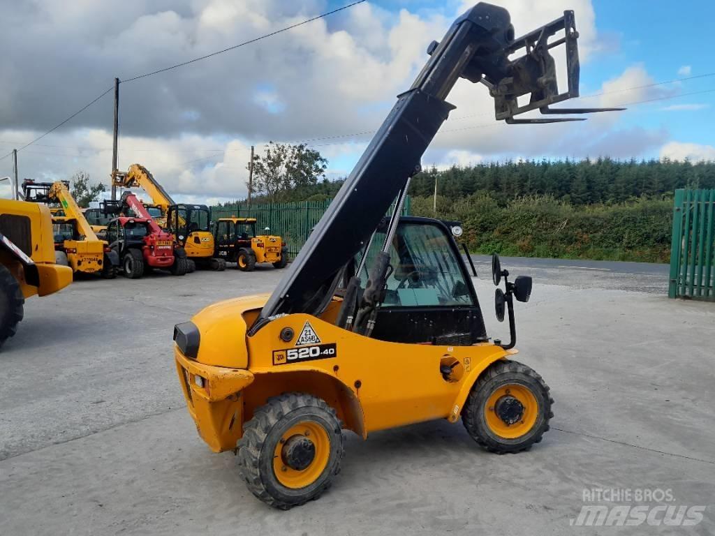 JCB 520-40 Maatalouskurottajat