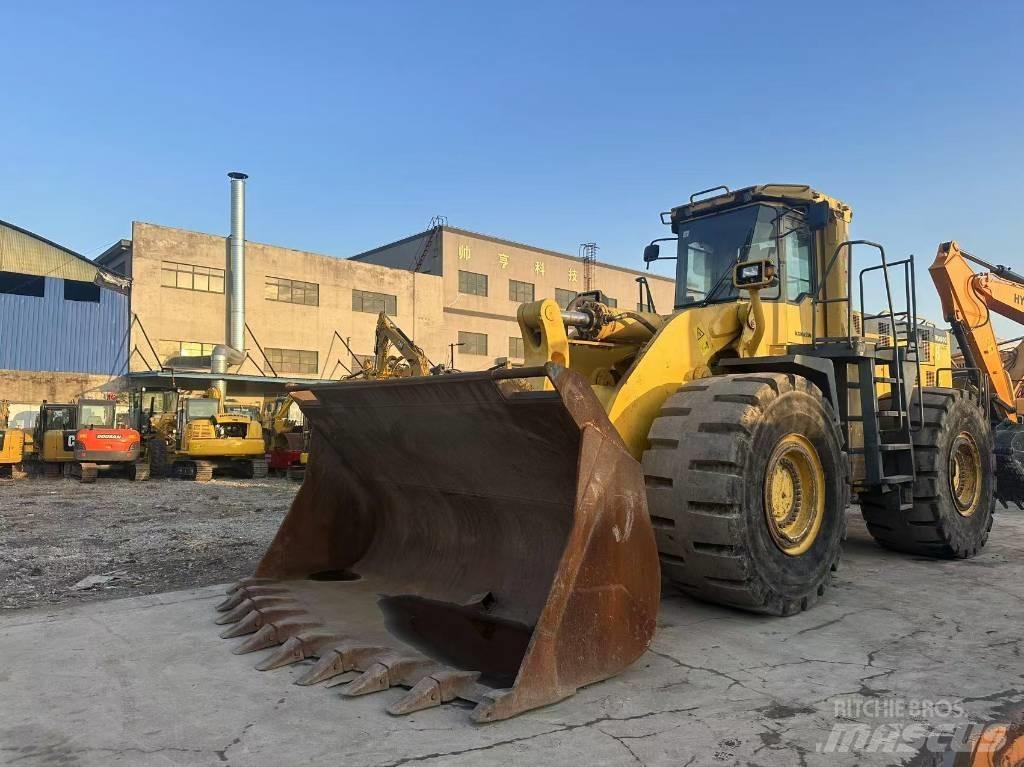 Komatsu WA 600 Pyöräkuormaajat