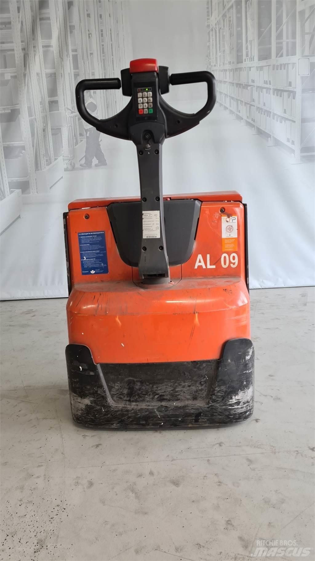 Toyota LWE 250 Lavansiirtotrukit