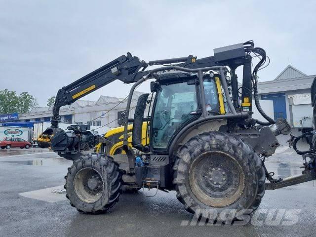 Valtra N153 Metsätraktorit