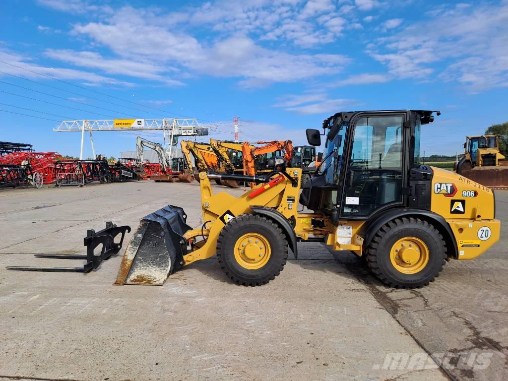 CAT 906 (Bucket+Forks) Pyöräkuormaajat