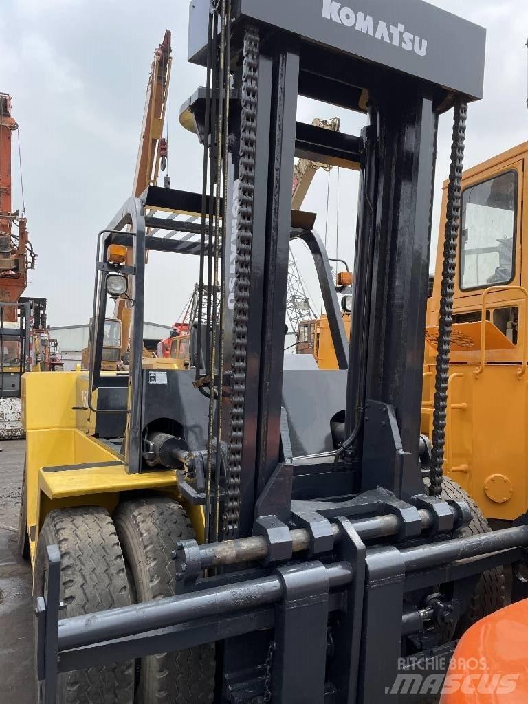 Komatsu 15 Ton Dieseltrukit