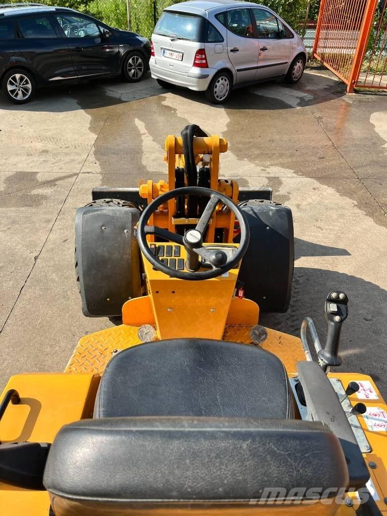 Knikmops KM 250 Pyöräkuormaajat