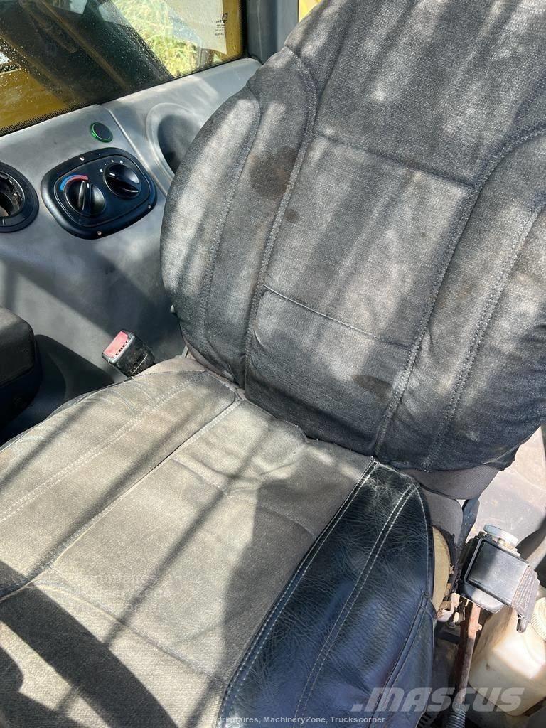 New Holland LM 1445 Kurottajat