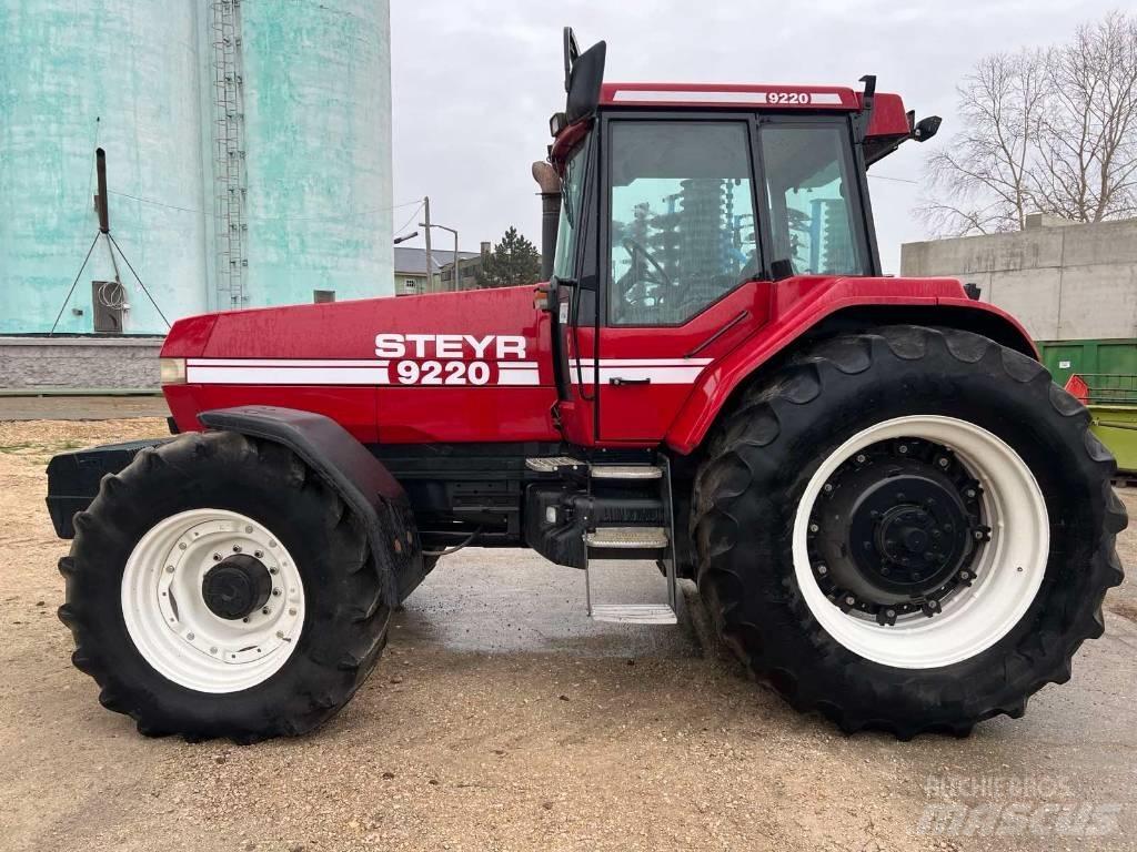 Steyr 9220 Traktorit