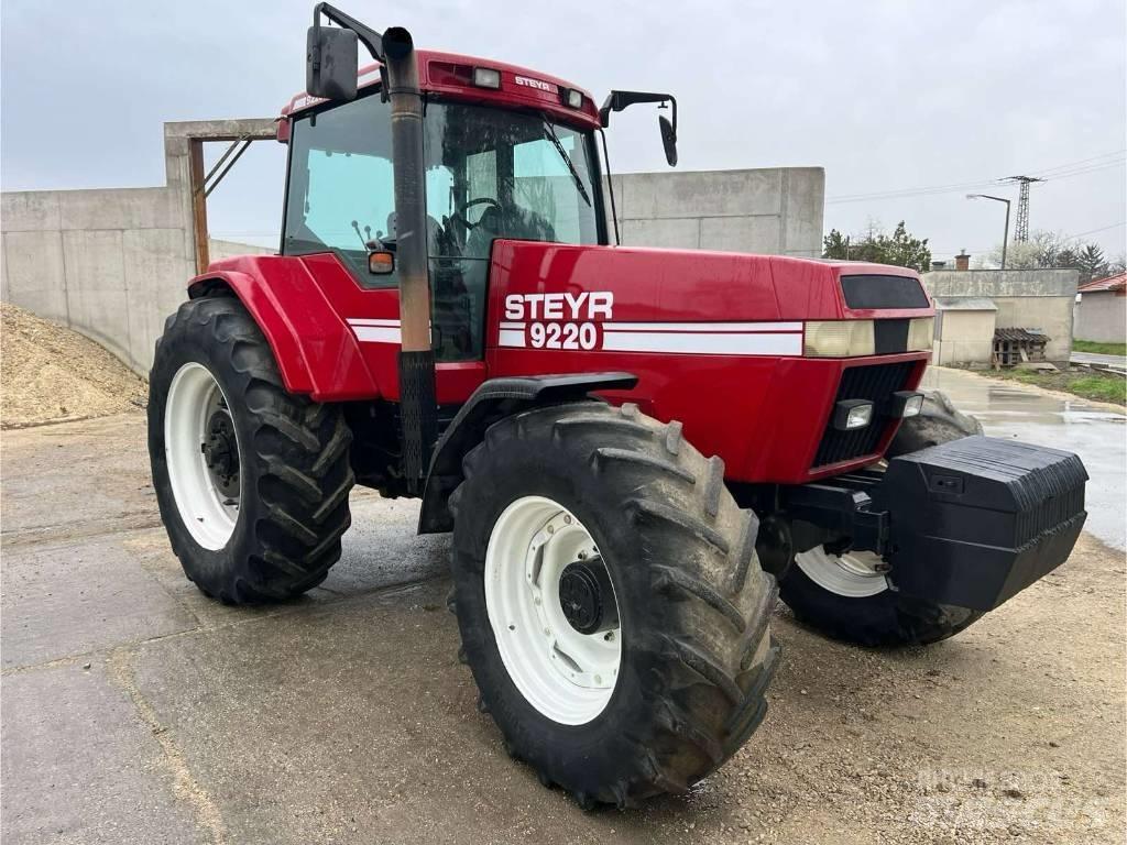 Steyr 9220 Traktorit