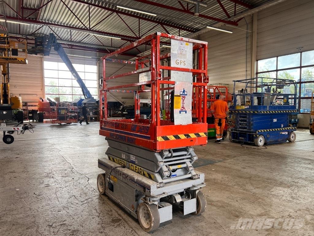 SkyJack SJ III 3219 Saksilavat