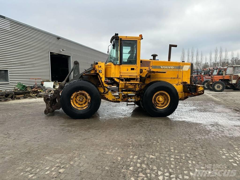 Volvo L120C Pyöräkuormaajat
