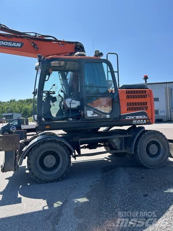 Doosan DX 160 w-5 Pyöräkaivukoneet