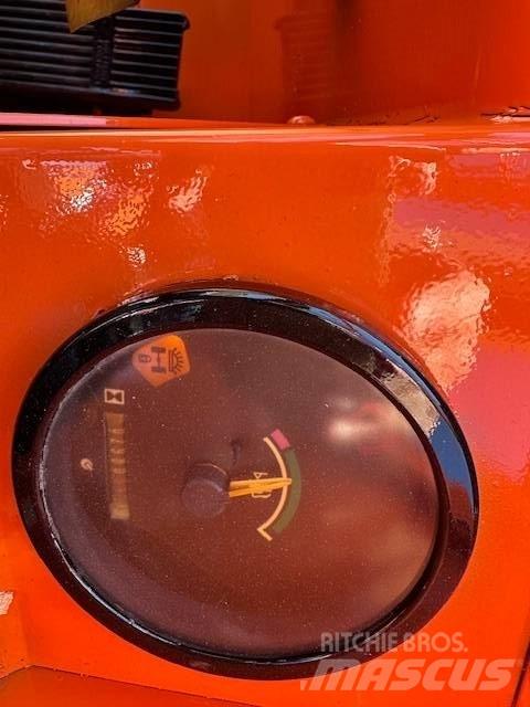 JLG 1055 Kurottajat
