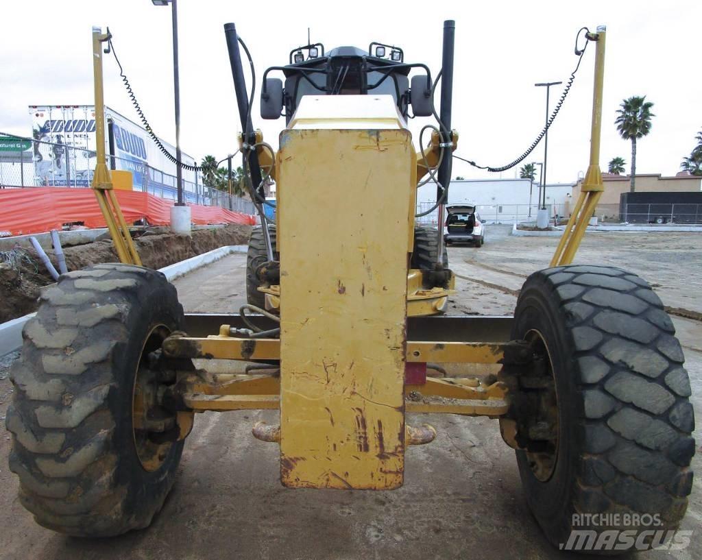 CAT 140 M 2 VHP Tiehöylät