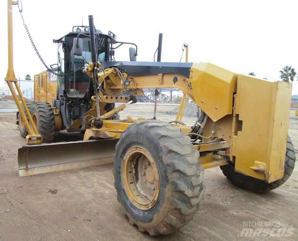 CAT 140 M 2 VHP Tiehöylät