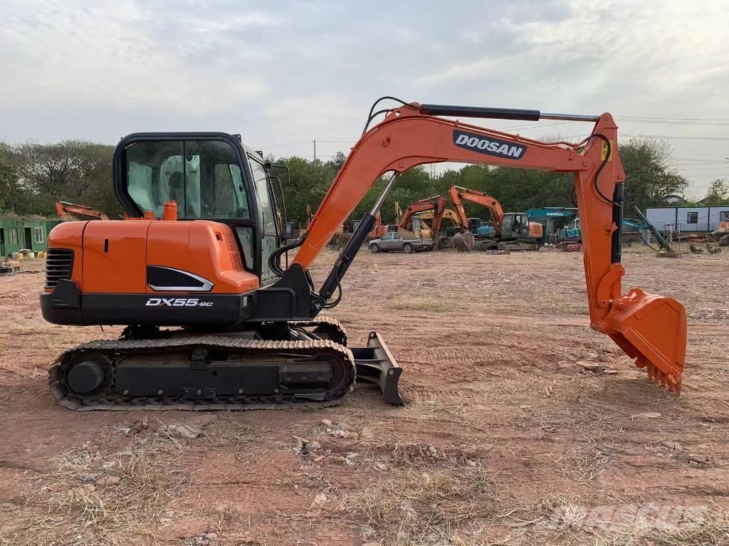 Doosan DX 55 Minikaivukoneet < 7t