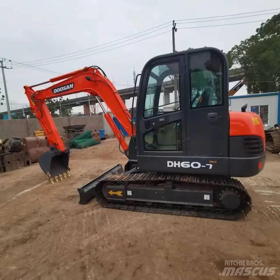 Doosan DH60-7 Telakaivukoneet