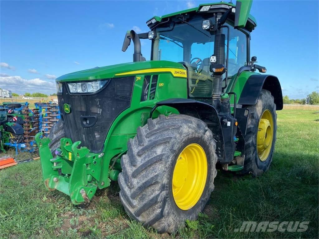 John Deere 7R 330 Traktorit