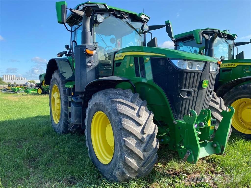 John Deere 7R 330 Traktorit