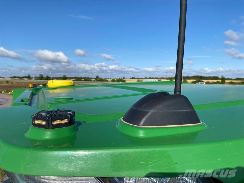 John Deere 7R 330 Traktorit