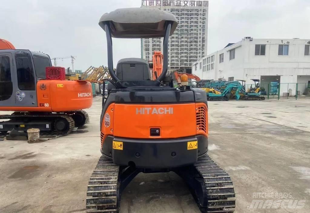 Hitachi 30 Telakaivukoneet