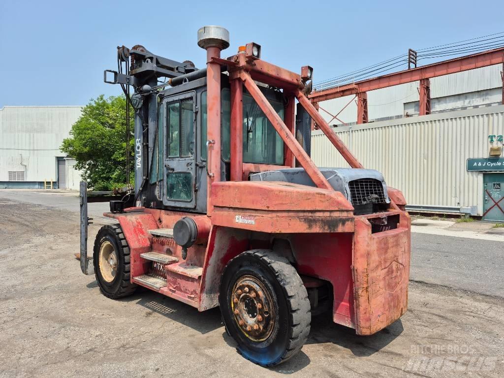 Taylor TX300S Muut haarukkatrukit