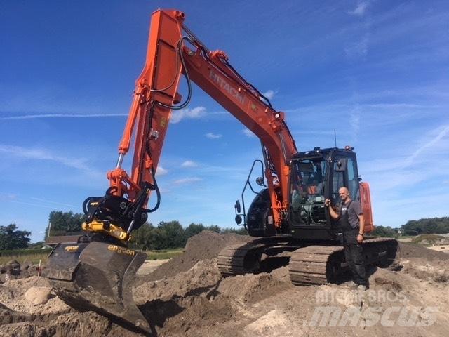 Hitachi ZX 135 US-6 Telakaivukoneet