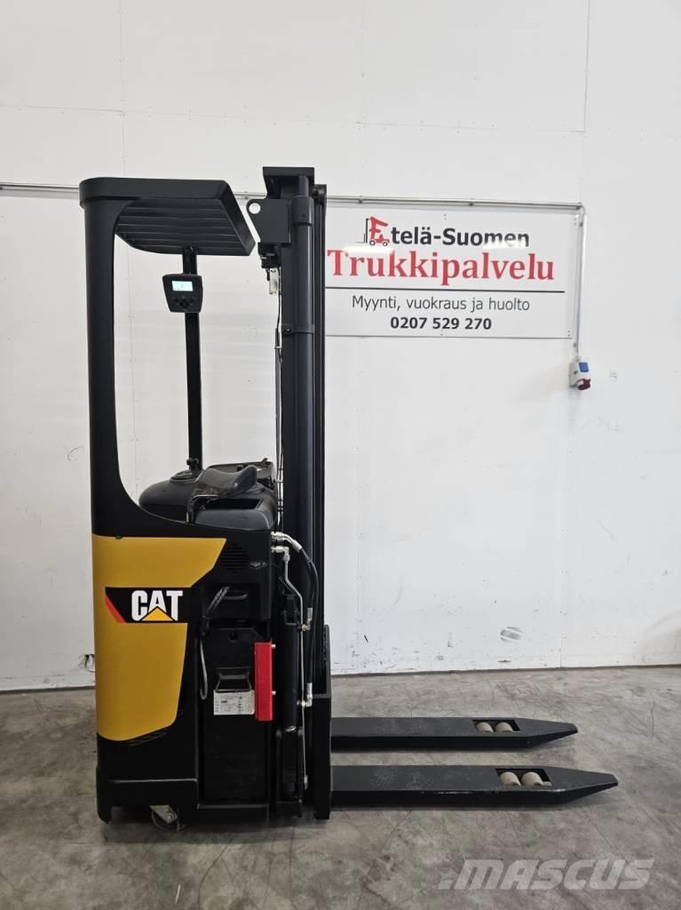 CAT NSR16N (Vuokralla) Ajettavat pinoamisvaunut