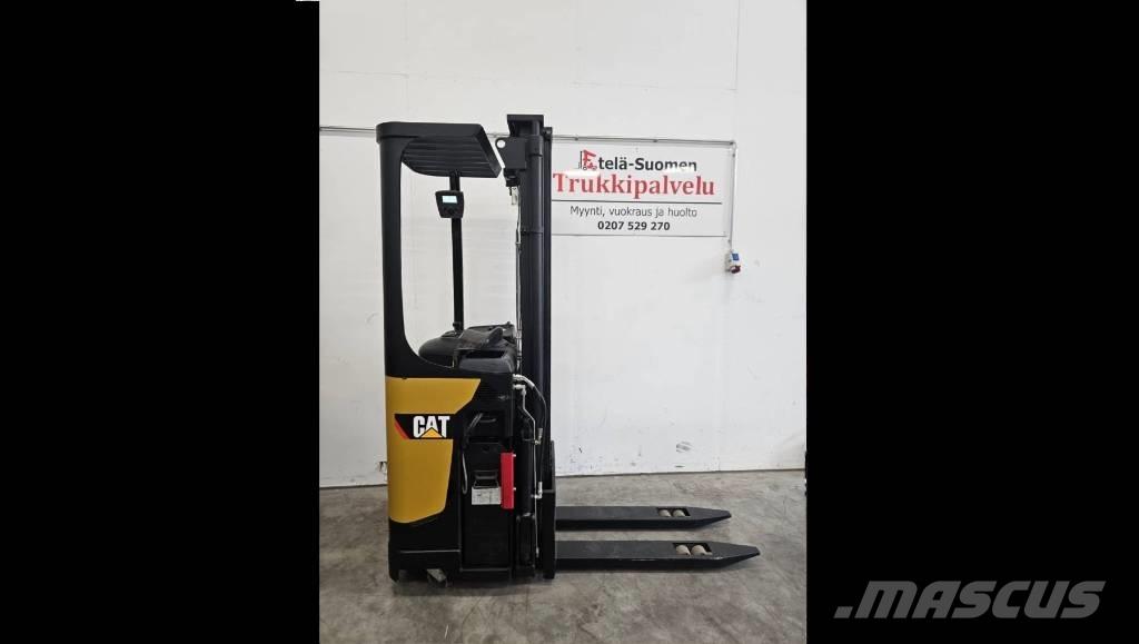CAT NSR16N (Vuokralla) Ajettavat pinoamisvaunut