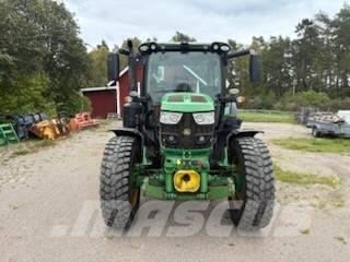 John Deere 6130 R Traktorit