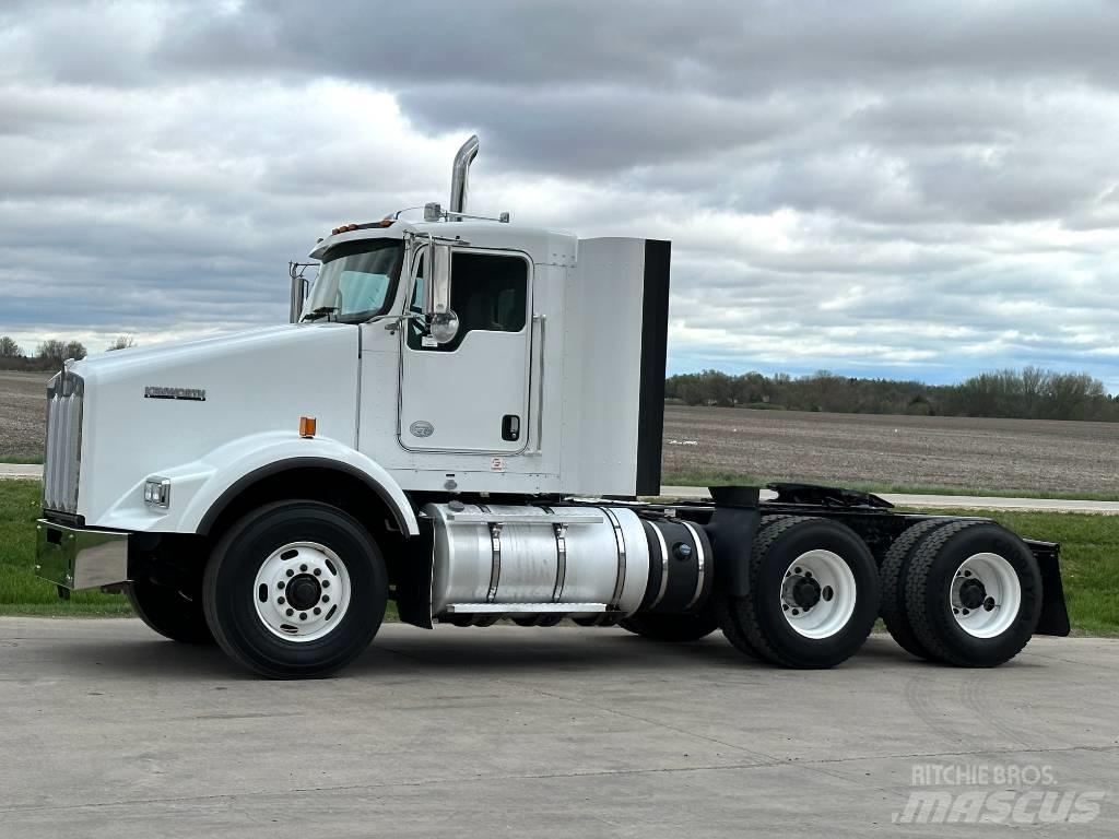 Kenworth T800 Vetopöytäautot
