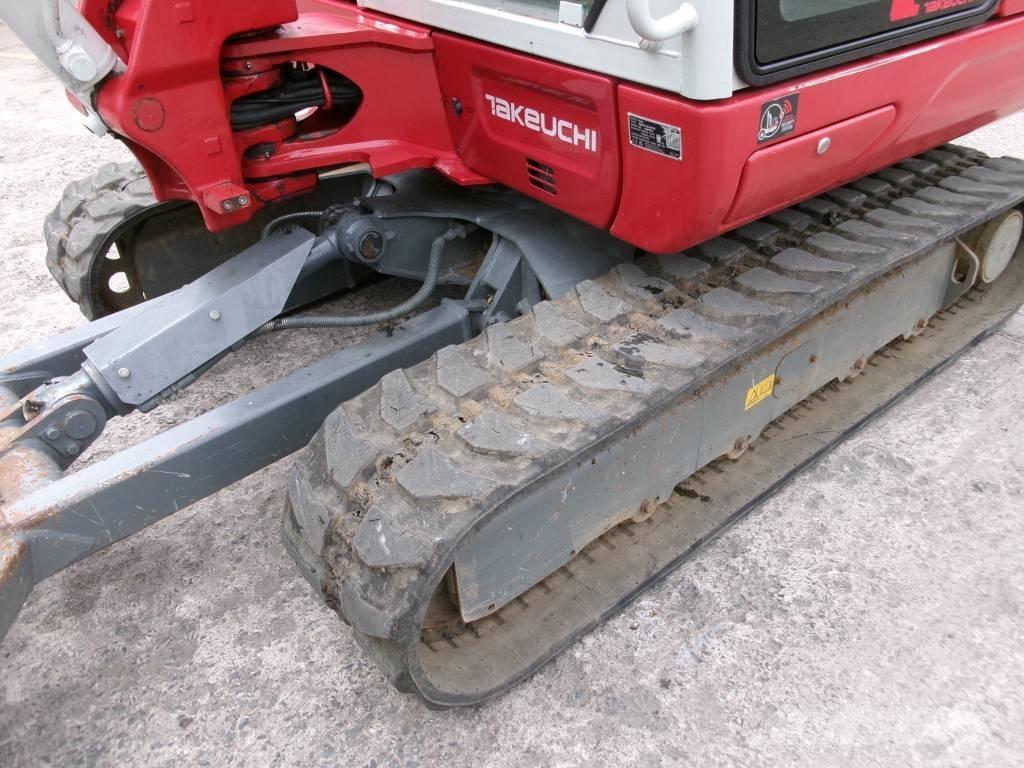 Takeuchi TB 240 Minikaivukoneet < 7t