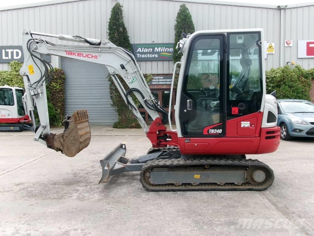 Takeuchi TB 240 Minikaivukoneet < 7t