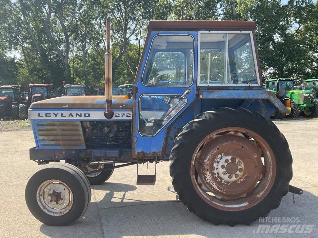 Leyland 272 Traktorit