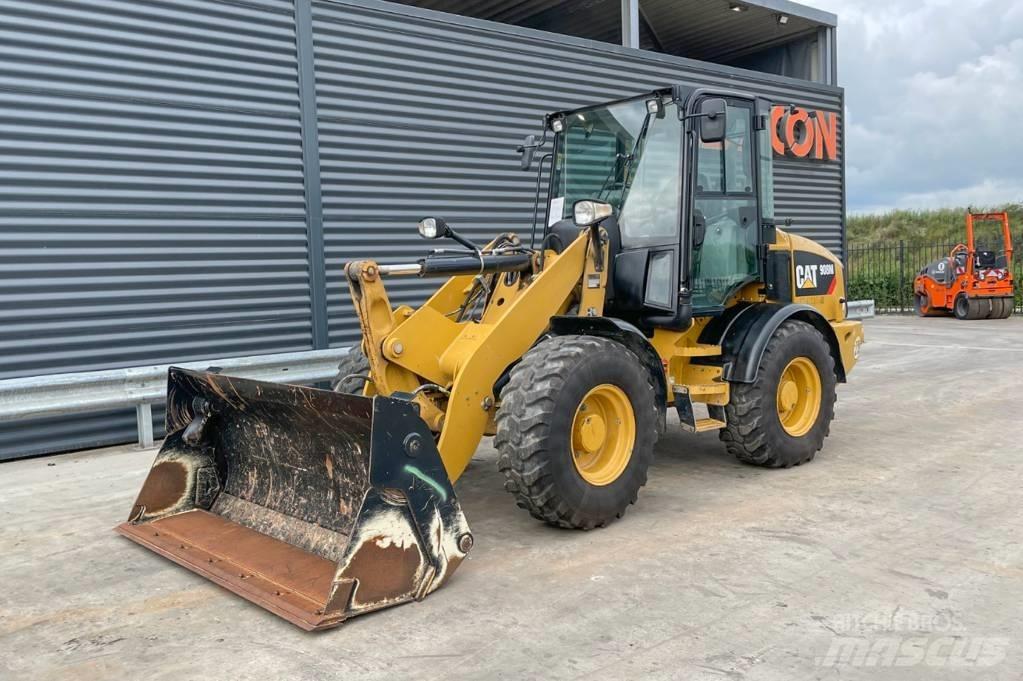 CAT 908M Pyöräkuormaajat