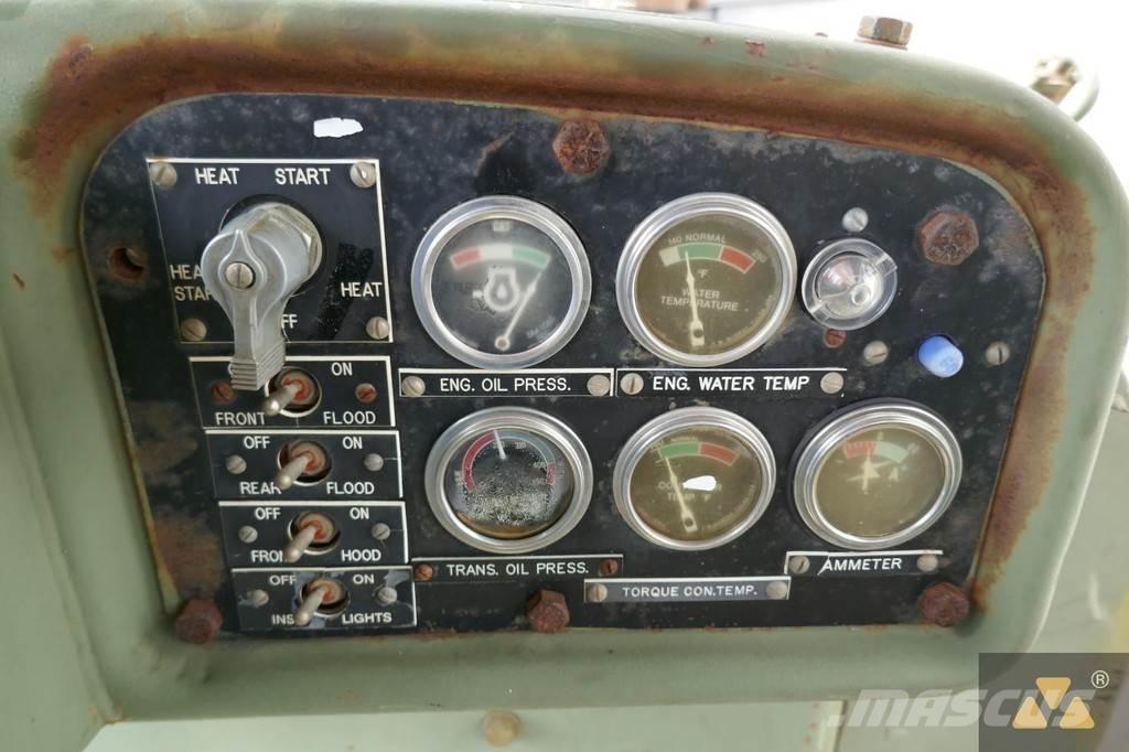 CAT D7F Ex-army Telaketjupuskutraktorit