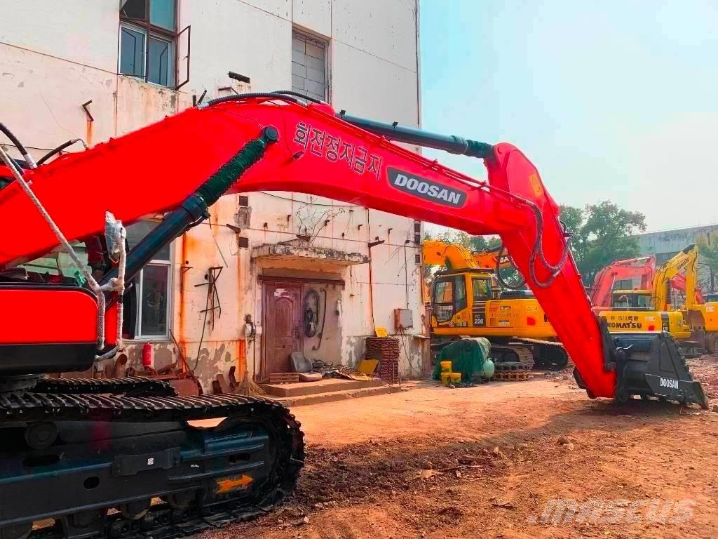 Doosan DX 340 LCA Telakaivukoneet