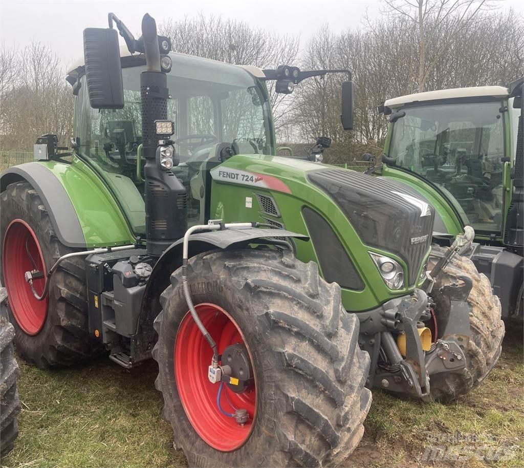 Fendt 724 Vario Traktorit