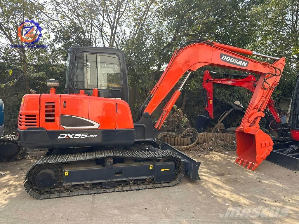 Doosan 55 Minikaivukoneet < 7t