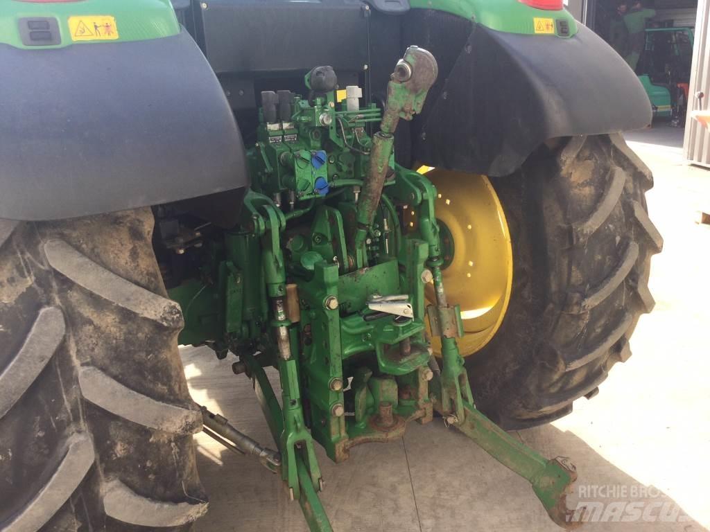 John Deere 6125M Traktorit