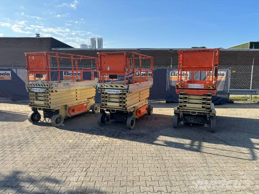 JLG 3246 ES Saksilavat