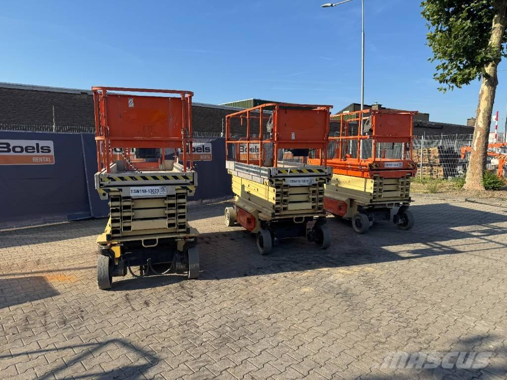 JLG 3246 ES Saksilavat