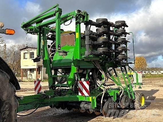John Deere 750 A Kylvökoneet