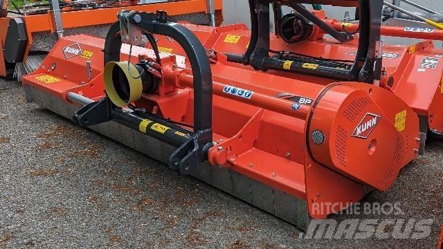 Kuhn BP 28 Kesantoleikkurit ja -murskaimet