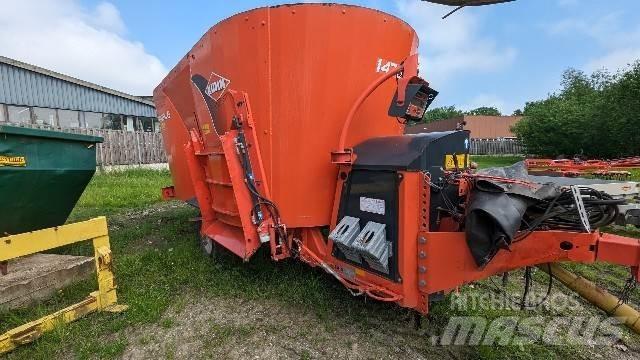 Kuhn Profile 1470 Karjan ruokintalaitteet