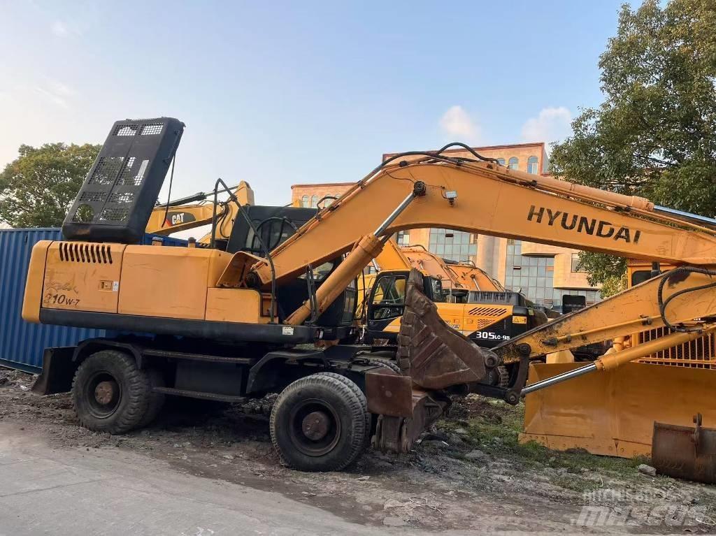 Hyundai R210W-7 Pyöräkaivukoneet