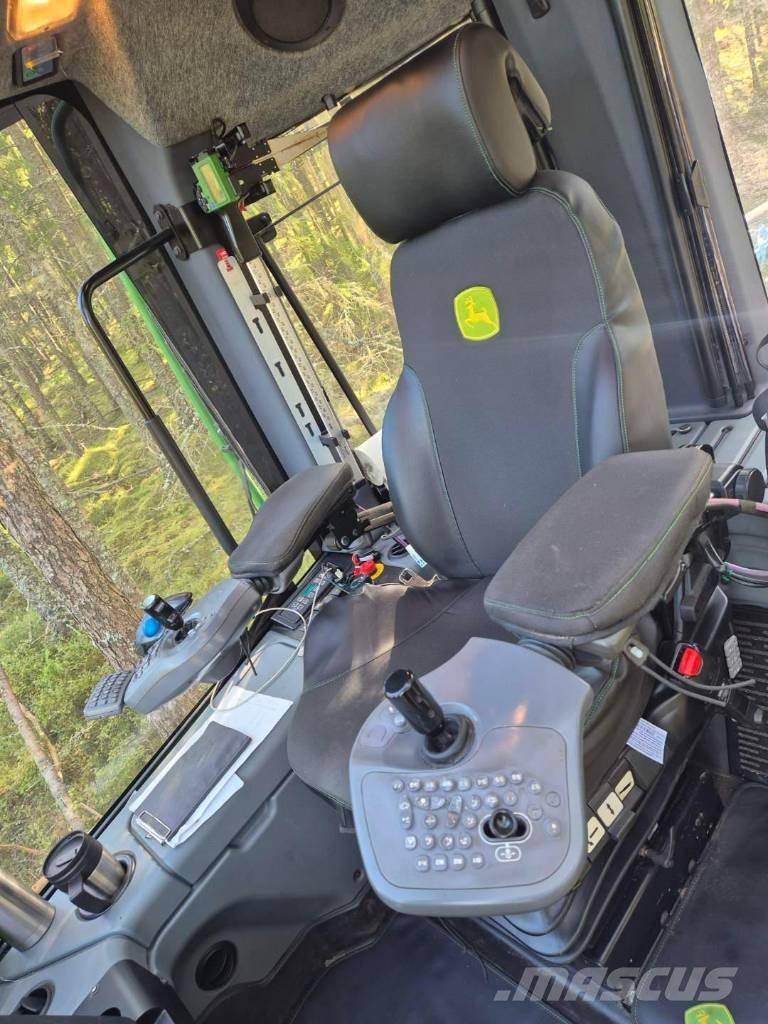 John Deere 1170 G Harvesterit