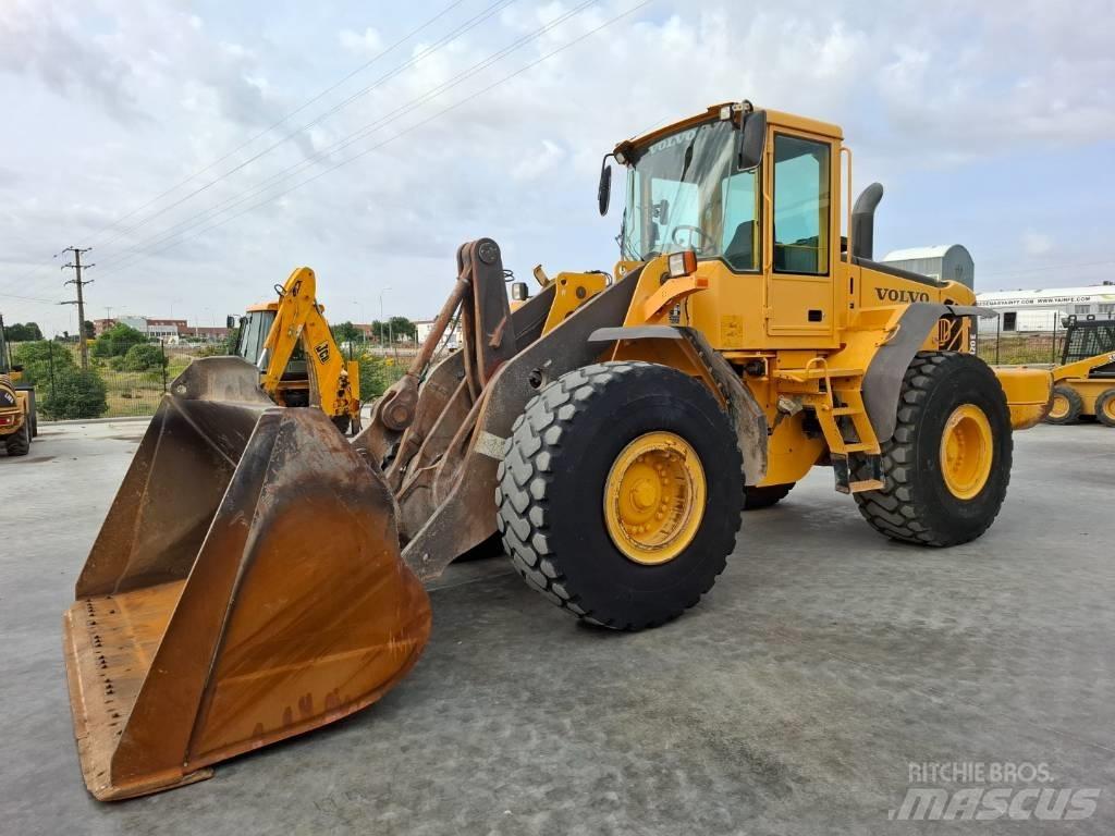 Volvo L 120 E Pyöräkuormaajat