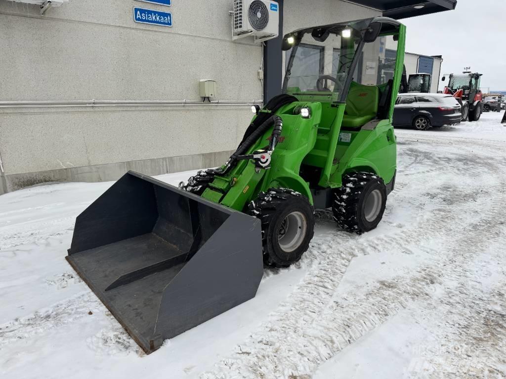 Avant R 28 Pienkuormaajat